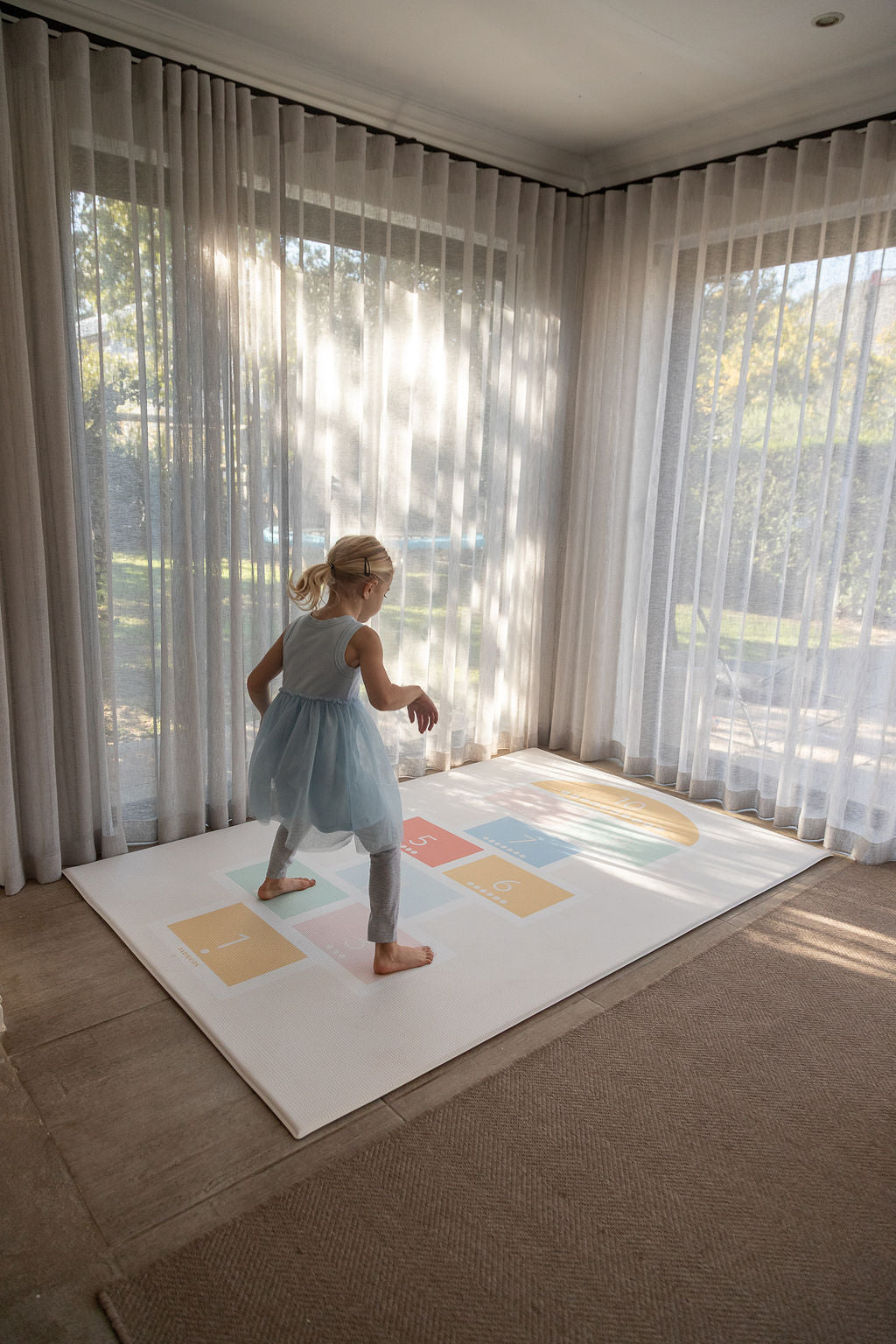 Jolly/ Hopscotch
