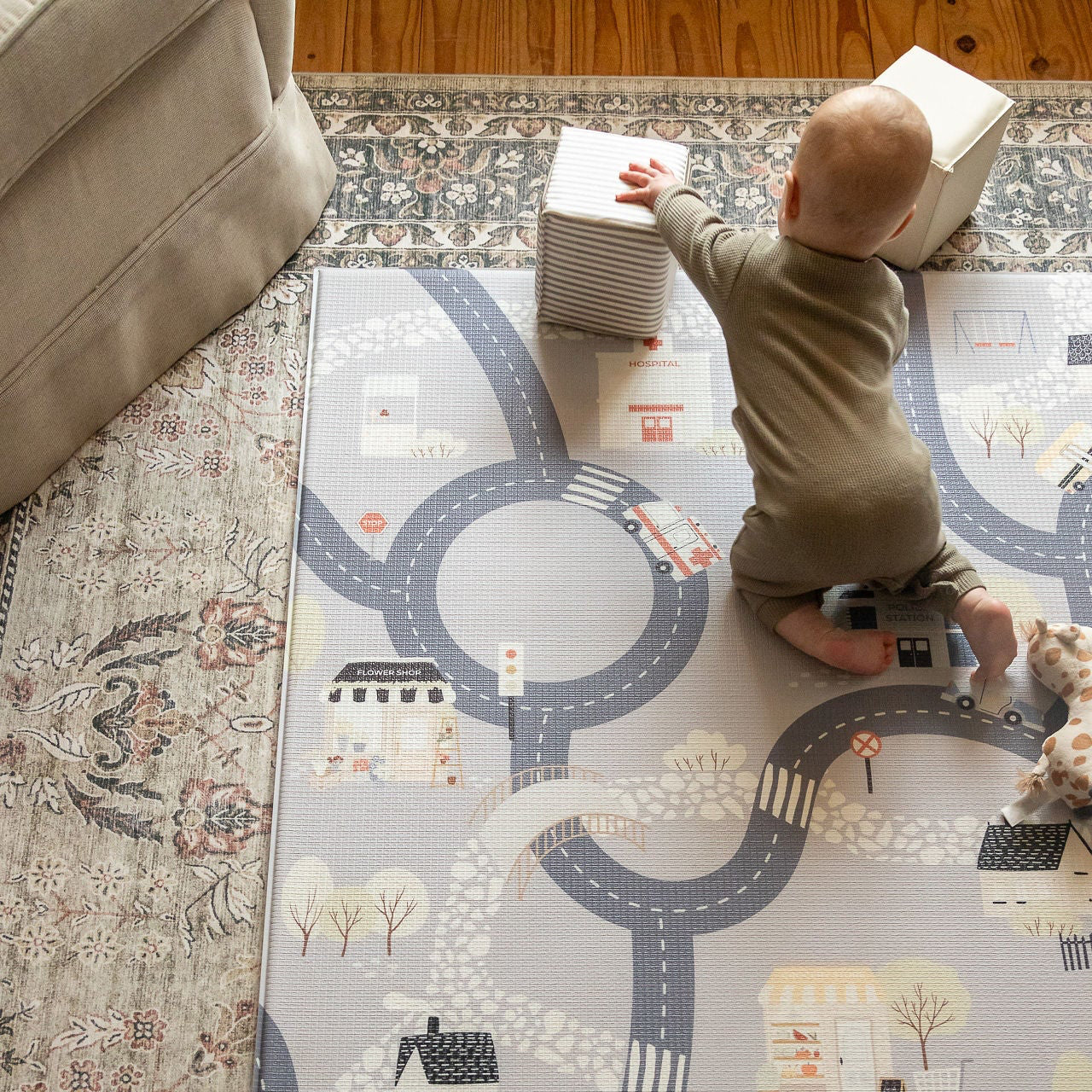 Town Track/ ABC Storybook (Grey)