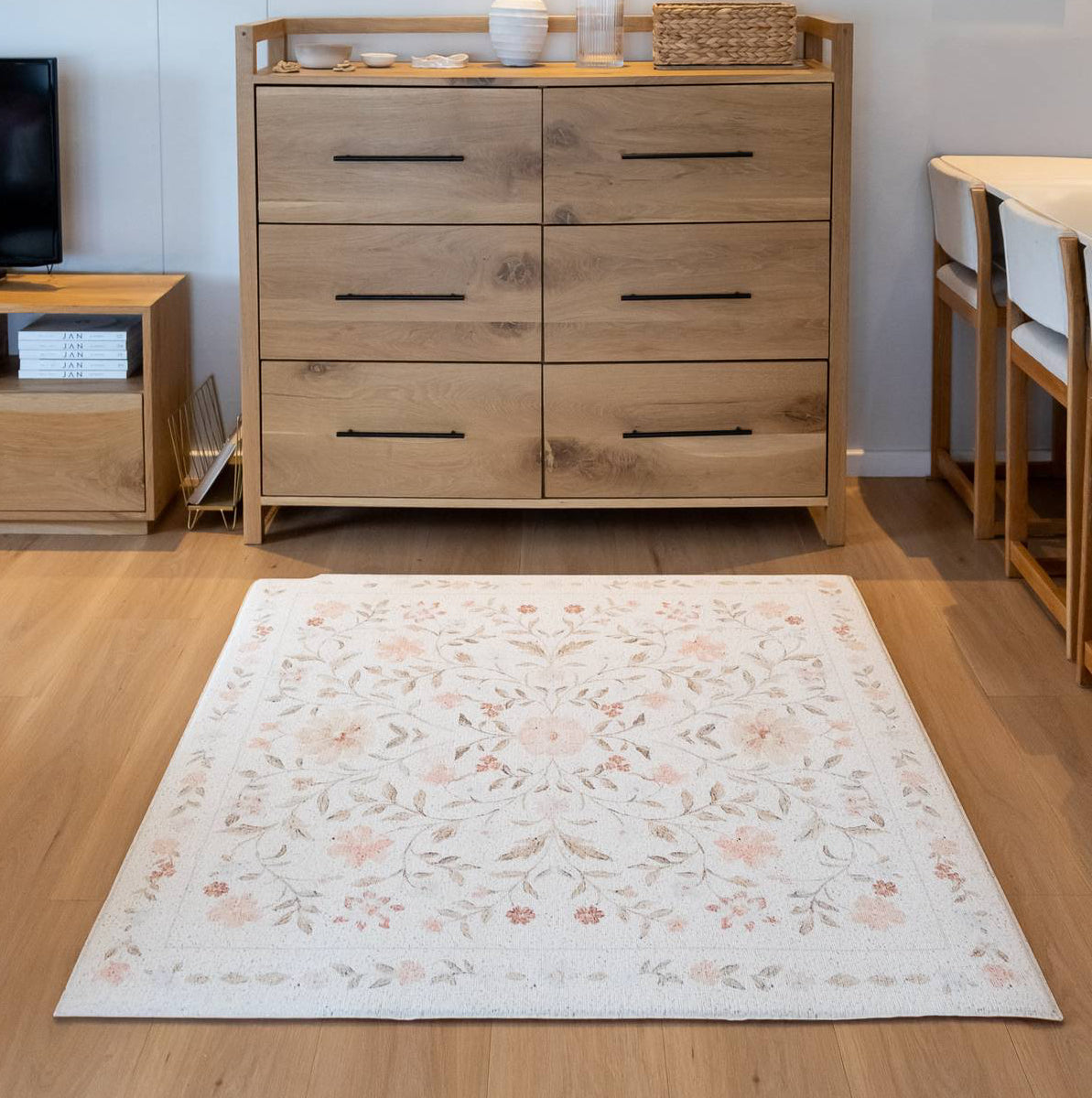 Meander (Grey)/ Heirloom (Blush)