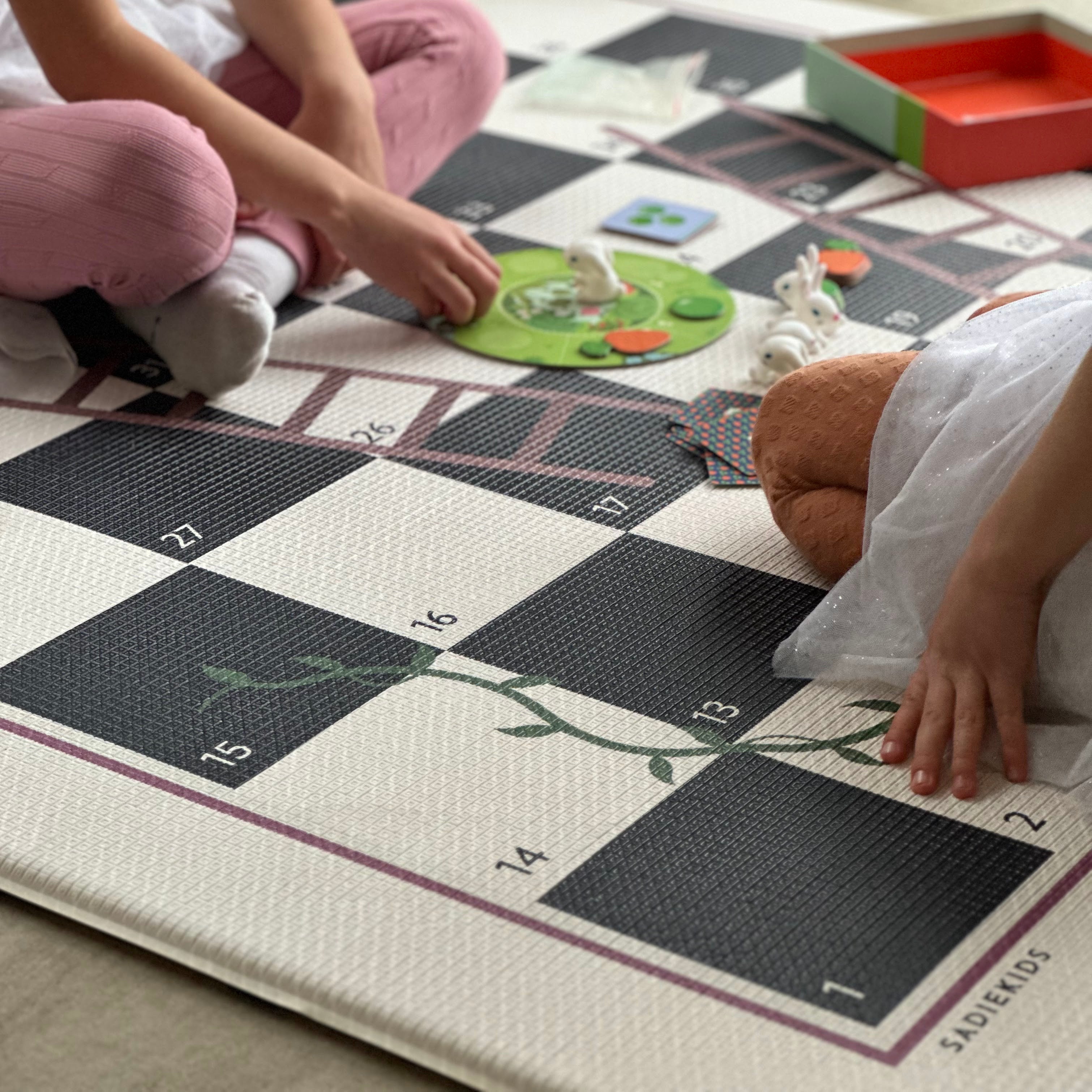 Bobbins/ Vines & Ladders (Plum)