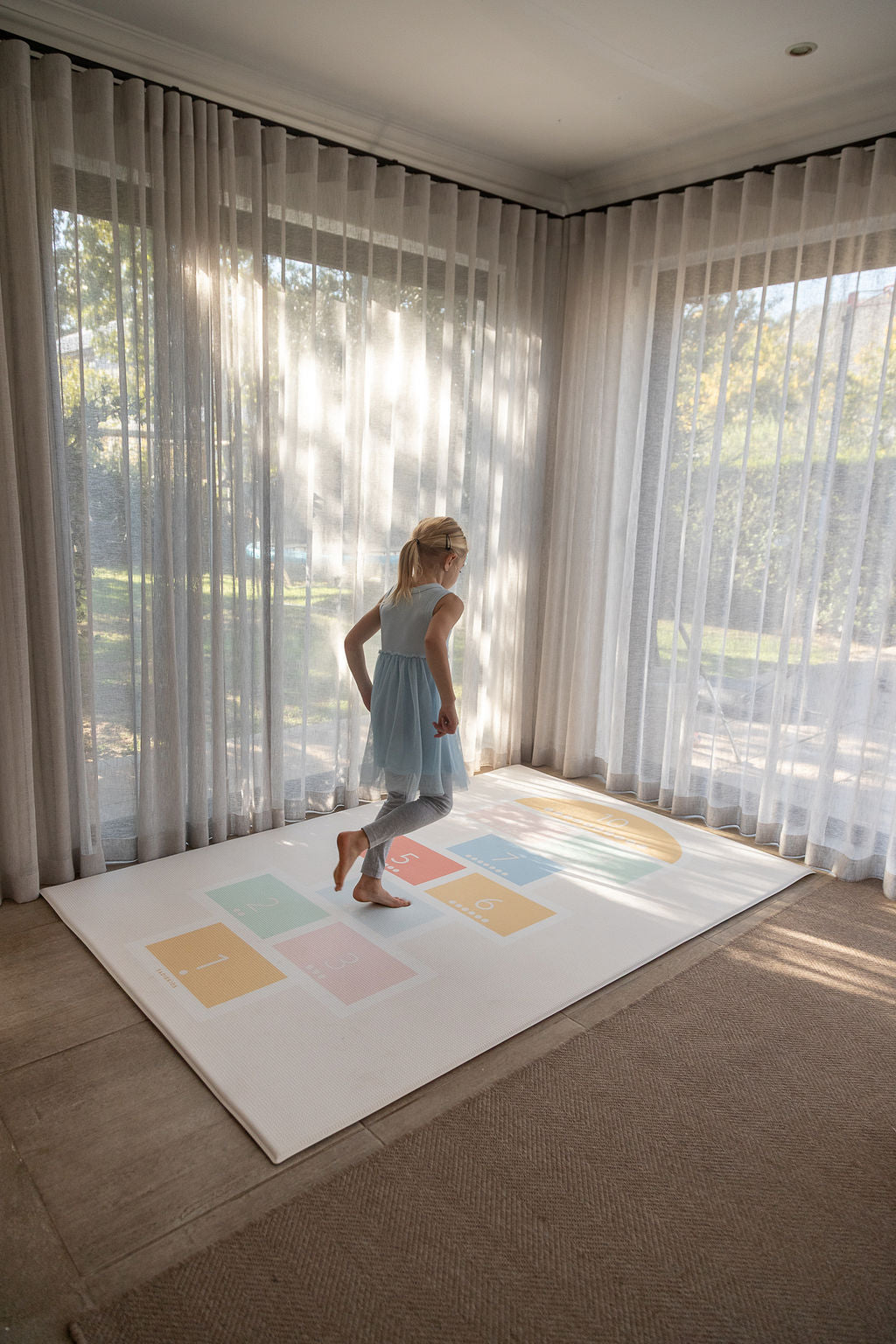 Jolly/ Hopscotch