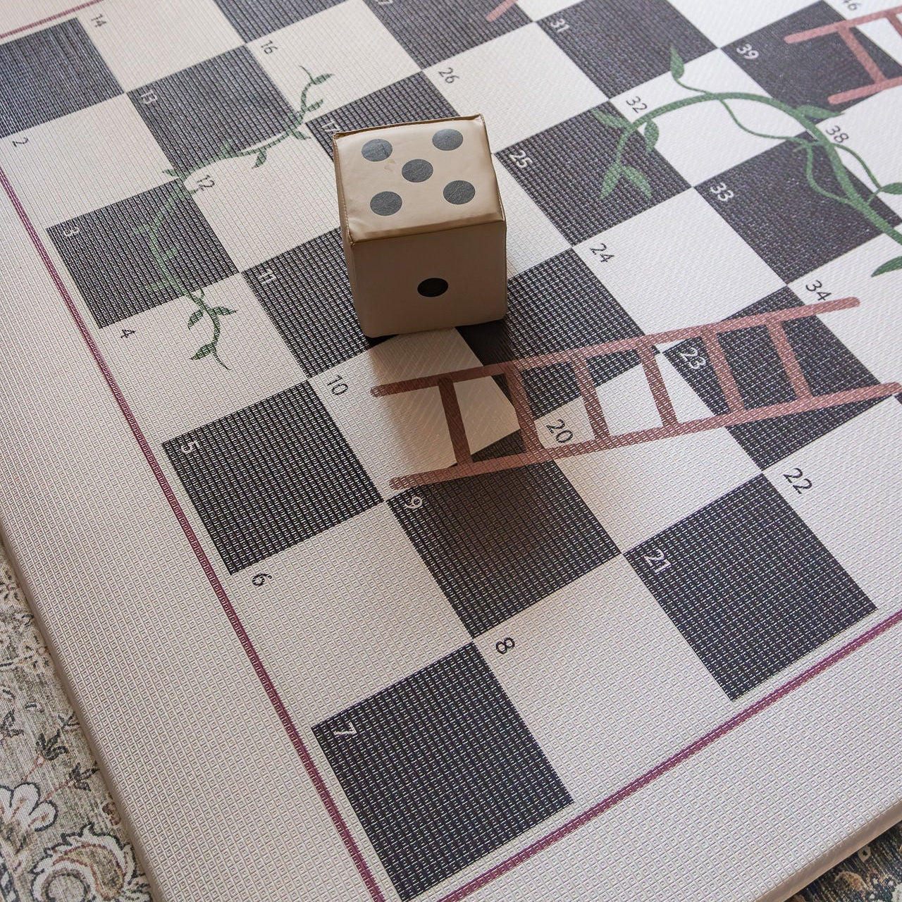 Bobbin (Black)/ Vines & Ladders