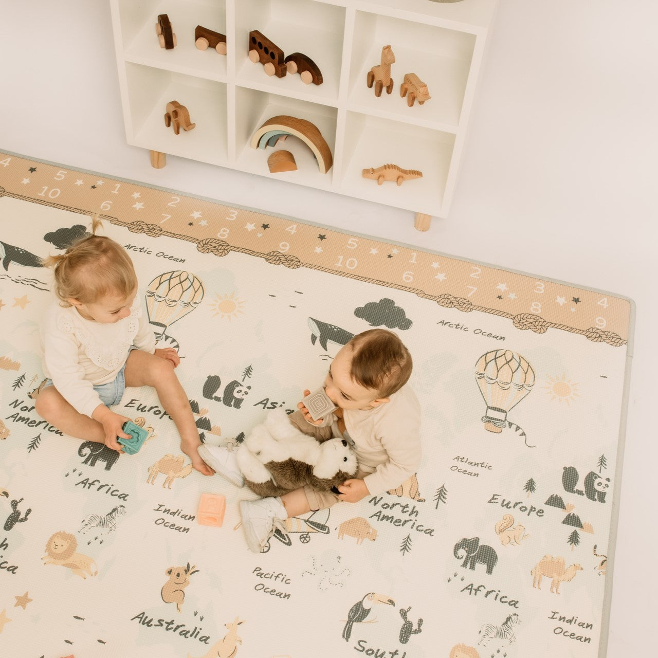 World Map/ Beige Moroccan Play Mat – sadiekids